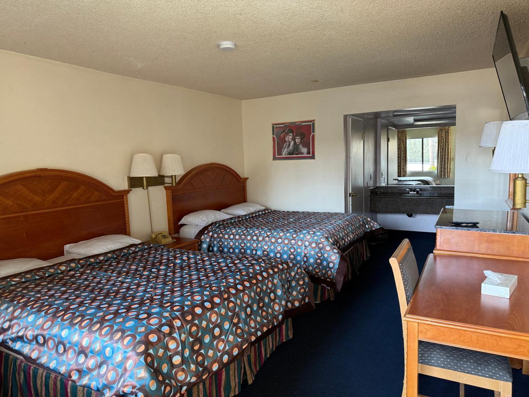 Fiesta Inn Los Angeles - Bell Gardens Exterior photo